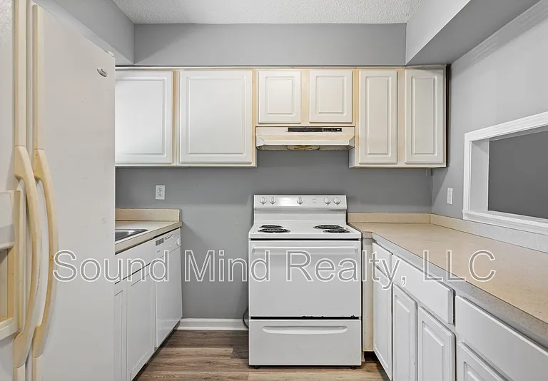 4249 Lake Ridge Dr #5B — Photo 7