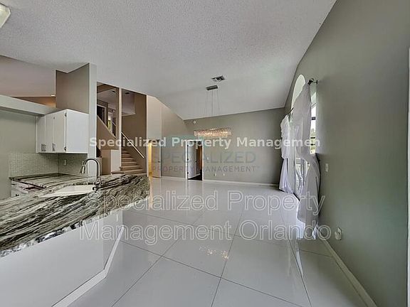 5th image of 2985 Viscount Cir