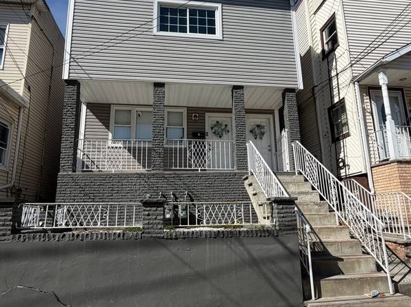 227 Palmer St #3F