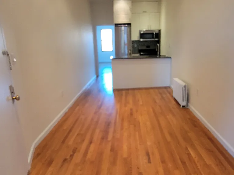 2802 Steinway St #2L — Photo 4