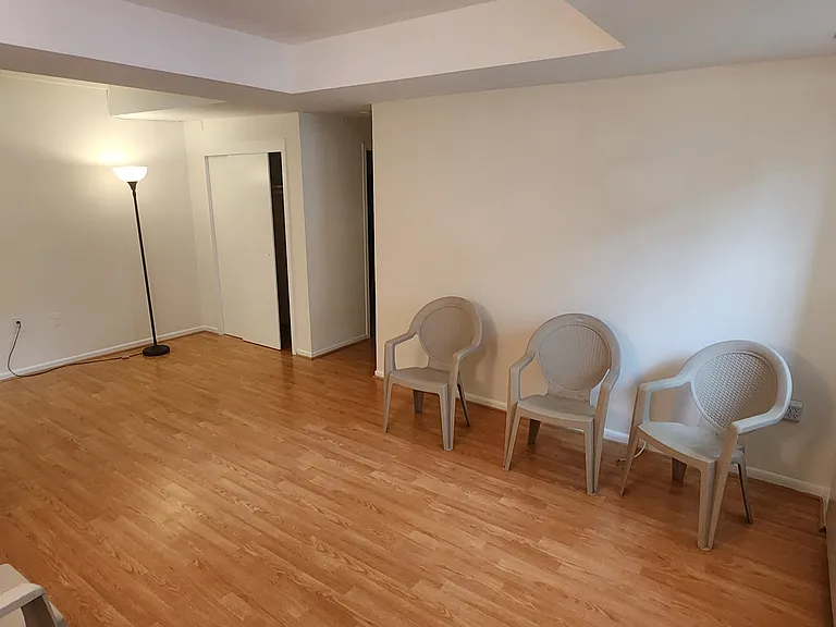 200 N Maple Ave #101 — Photo 4
