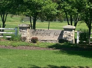 1028 Chestnut Hill Ln, Sugar Grove, IL 60554