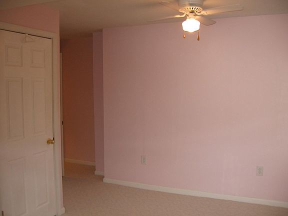 4th image of 5216 Fairfield Beach Rd NE