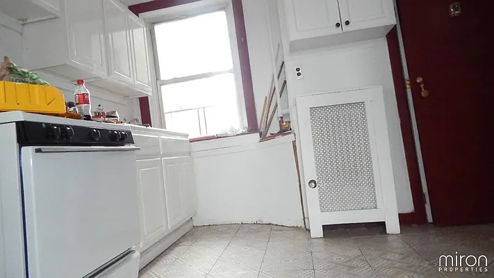 Rented by Miron Properties | media 36