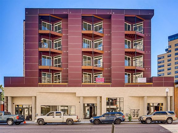 3rd image of 958 Lincoln St #303