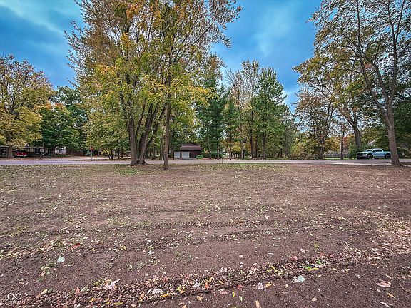 4th image of 6670 Crown Dr