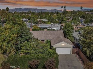 18937 Sylvan St, Reseda, CA 91335
