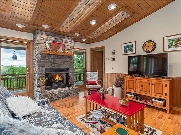 5th image of 1426 Setzer Cove Rd