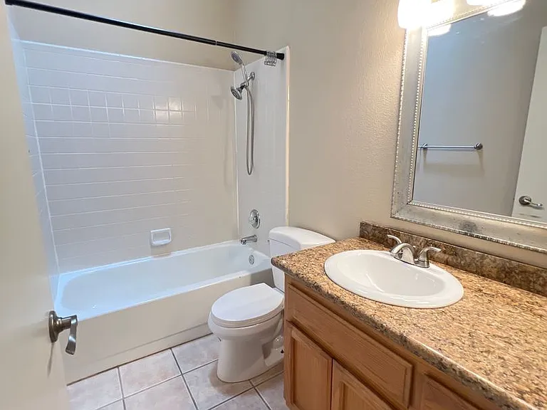 2600 Brookside Dr #20 — Photo 12