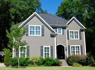 18 Waccamaw Cir, Greenville, SC 29605