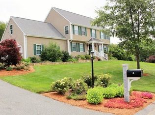 5 Ash Ln, Medway, MA 02053