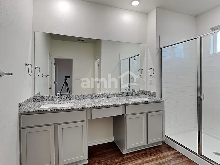 360 Aspen Waters — Photo 13