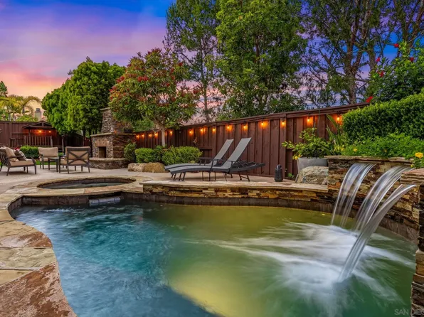 3212 Corte Tamarindo, Carlsbad, CA 92009