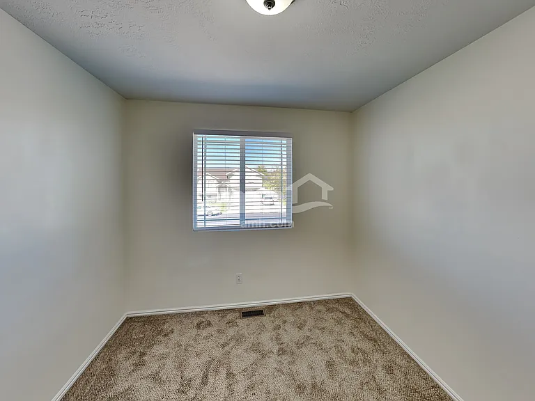 3681 W 4525 S — Photo 13