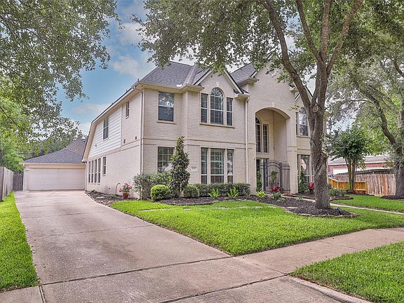 2nd image of 3231 Oak Bough