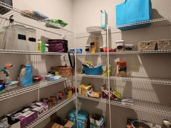Kitchen pantry