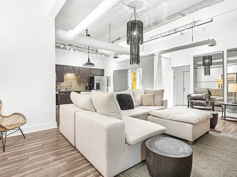 659 Auburn Ave NE #117 — Photo 8