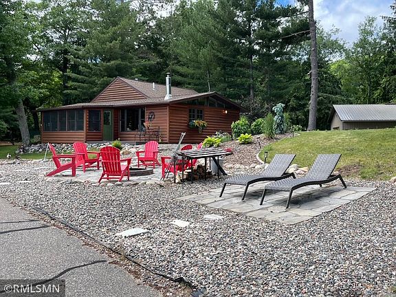 2nd image of 16401 Cottage Hill Rd