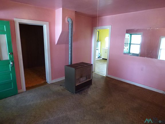 3rd image of 213 N 4th St