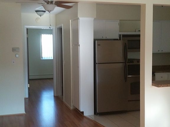2nd image of 4905 Briarwood Ave APT 4