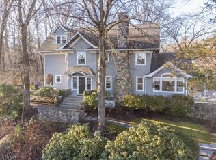131 Laurel Hill Rd, Mountain Lakes, NJ 07046