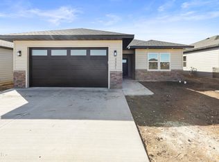 3331 34th St W, Williston, ND 58801