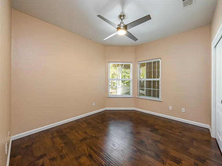 5857 W Millbrae Ave — Photo 15