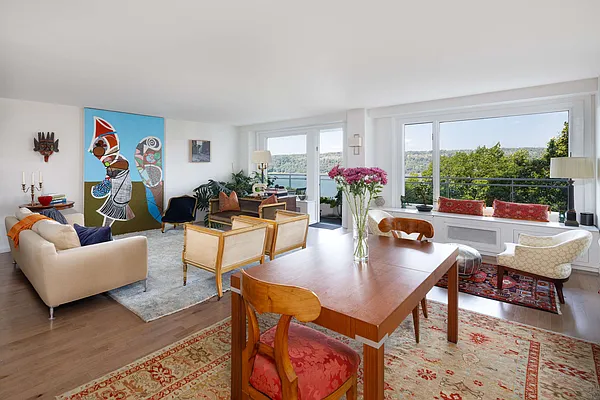 Sold by Compass | media 26