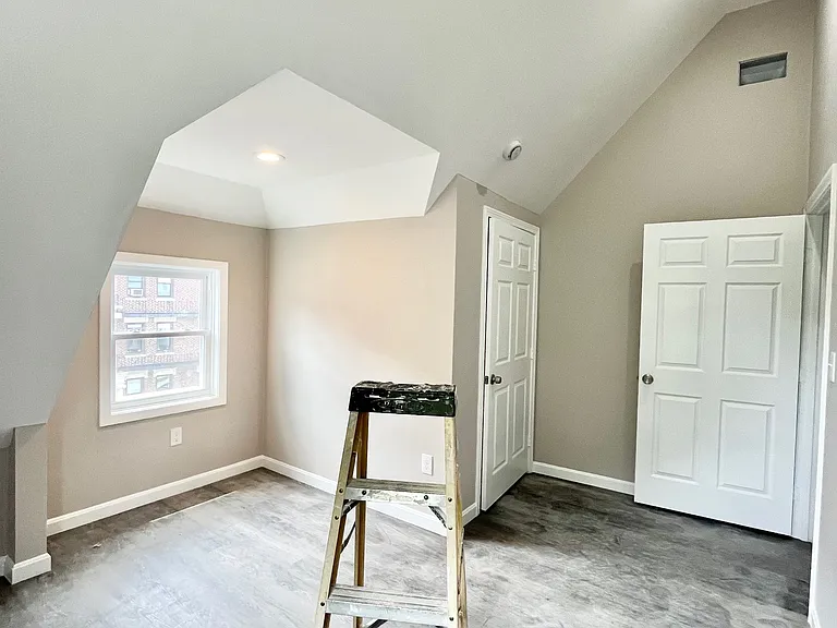 16 Long Ave #1 — Photo 8