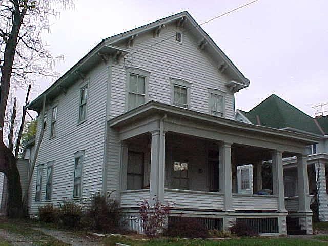 1st image of 320 Franklin St