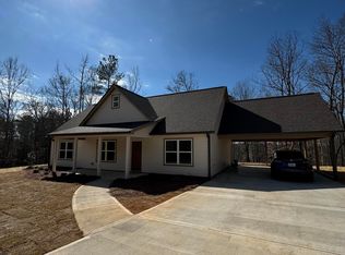 46 W Greenwood Dr, Carrollton, GA 30117