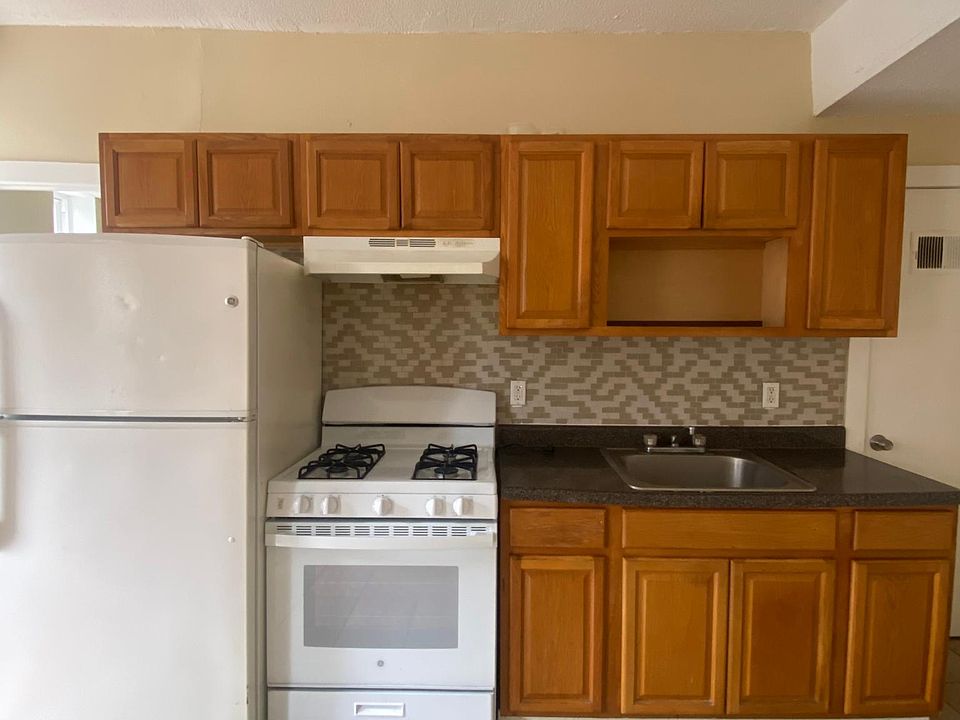 1st image of 68 Sylvan Ave APT 6