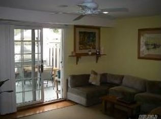 232 Hill Rise, Calverton, NY 11933