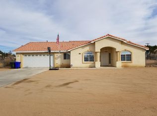 14083 Pawnee Rd, Apple Valley, CA 92307