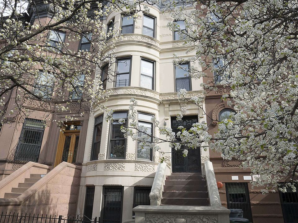 1st image of 375 Sterling Pl #1