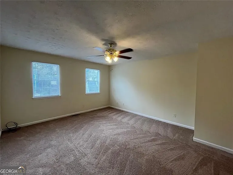 1183 Red Oak Cv — Photo 13