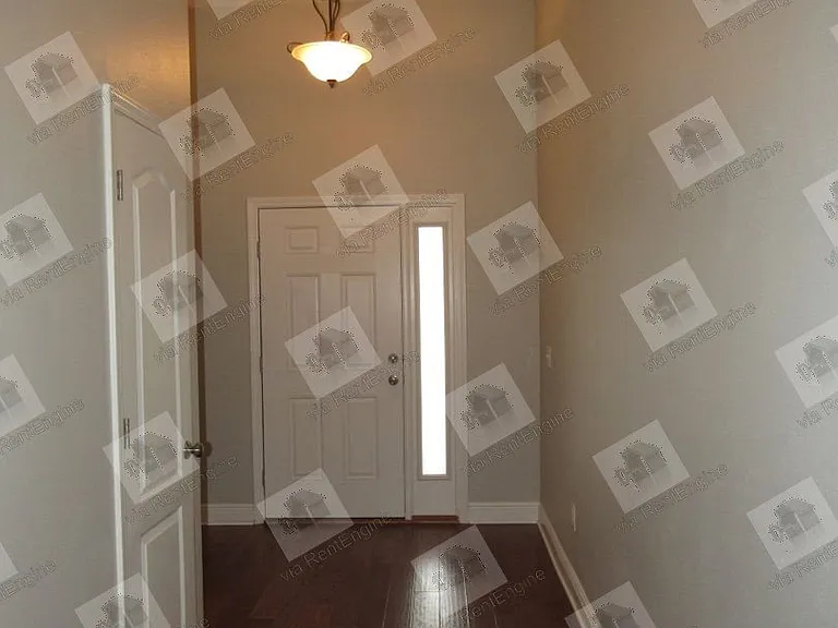 8701 Rush Ln — Photo 4