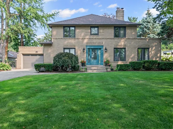 15215 Windmill Pointe Dr, Grosse Pointe Park, MI 48230