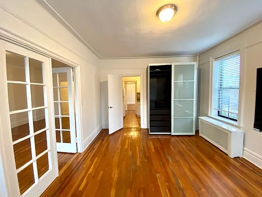 Rented by LRGNY Group, Inc. | media 23