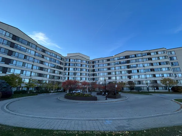 1001 Cedarglen Gate #609, Mississauga, ON L5C 4R2