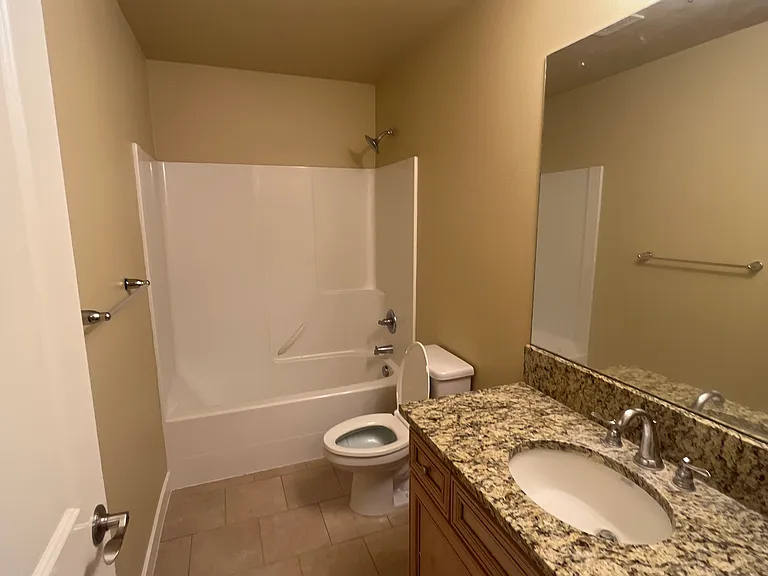 6839 NE 124th Ave — Photo 13