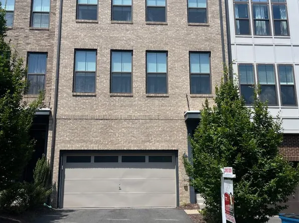 42300 Crawford Ter, Ashburn, VA 20148