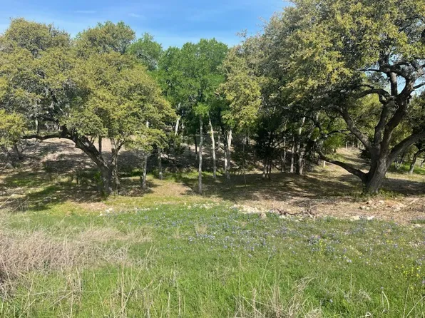 1035 Whispering Oaks, China Spring, TX 76633