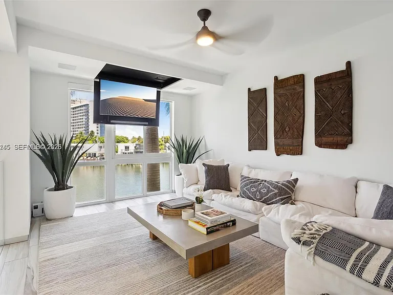 101 N Shore Dr #101 — Photo 12