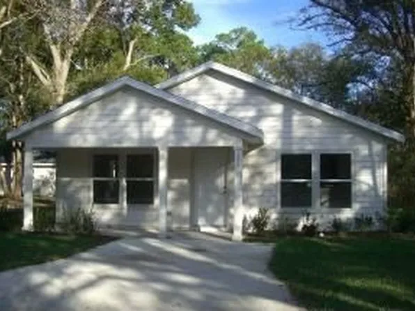 639 NE 16th Ter, Gainesville, FL 32641