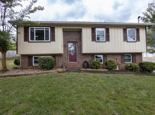 190 Starlet Cir NE, Cleveland, TN 37323