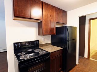 Apache Manor Apartments, Saint Anthony, MN 55421