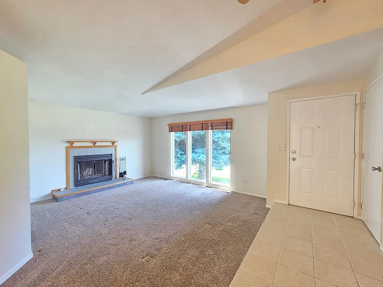 4908 W Lamar Ave — Photo 4