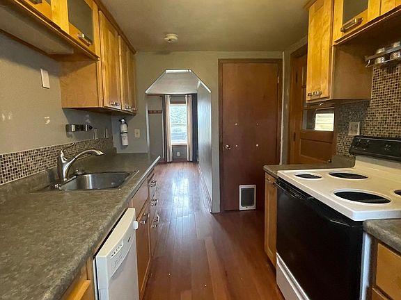 4th image of 1213 N Prairie Ave