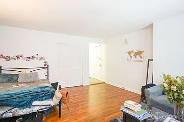 Rented by City Connections Realty